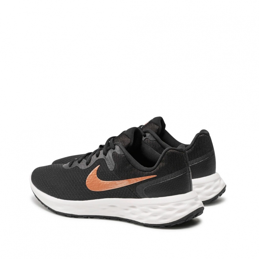 RIVOLUZIONE 6 SCARPE