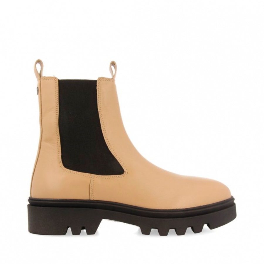 nackte-chelsea-stiefelette-mit-elastischen-elastischen-und-fornach-spursohle nackte-chelsea-stiefelette-mit-elastischen-elastischen-und-fornach-spursohle