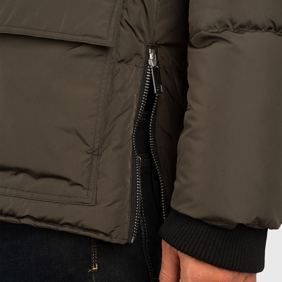 normal-geschnittene-winterjacke normal-geschnittene-winterjacke
