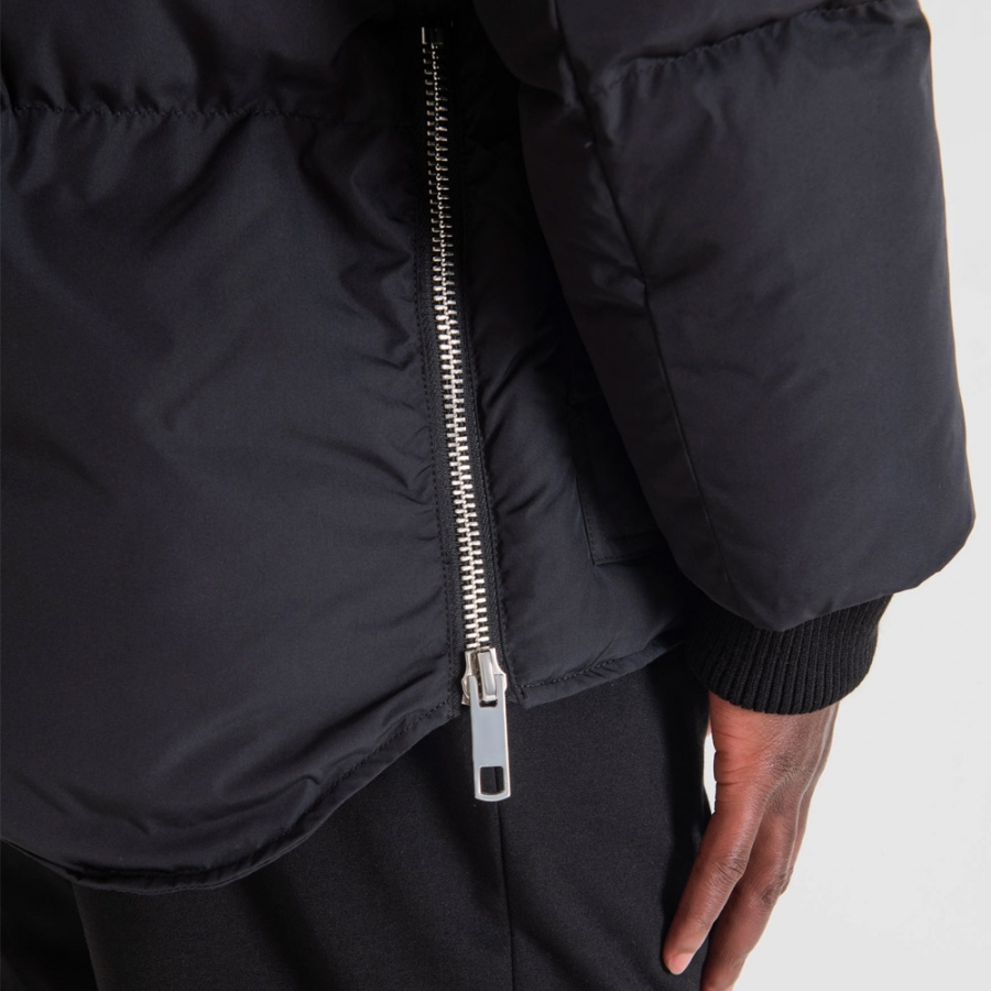 normal-geschnittene-winterjacke normal-geschnittene-winterjacke