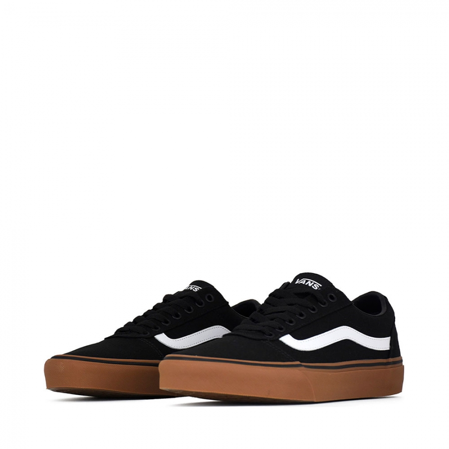 ward-sneaker ward-sneaker