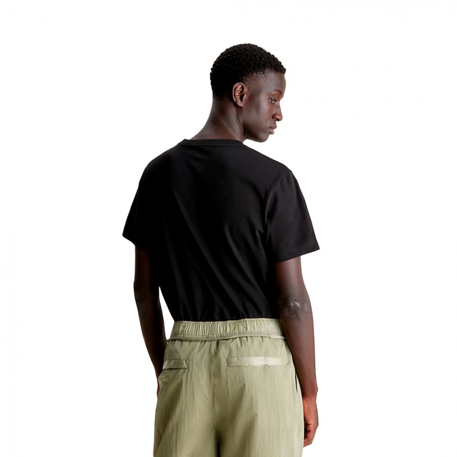 t-shirt-con-studente-ricamo t-shirt-con-studente-ricamo