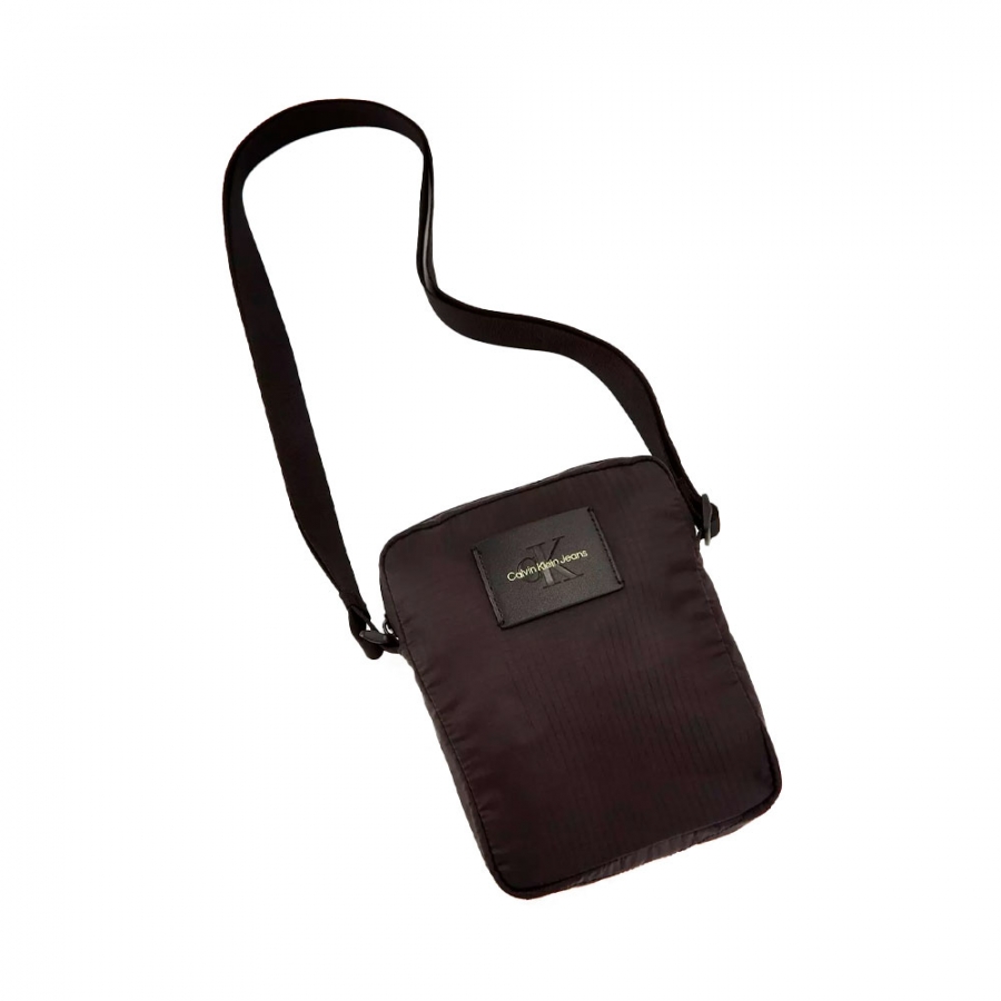 sport-esss-reporter18-l-schwarze-umhangetasche sport-esss-reporter18-l-schwarze-umhangetasche