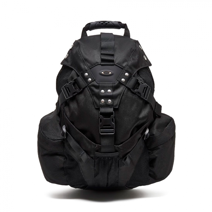 icon-rc-backpack icon-rc-backpack