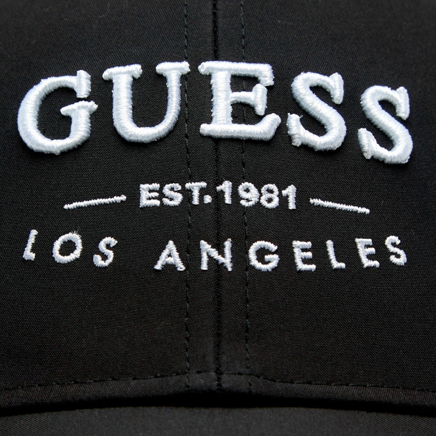 gorra-strave-con-logo-4g