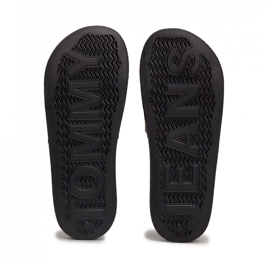 flip-flops-com-logotipo-em-relevo flip-flops-com-logotipo-em-relevo