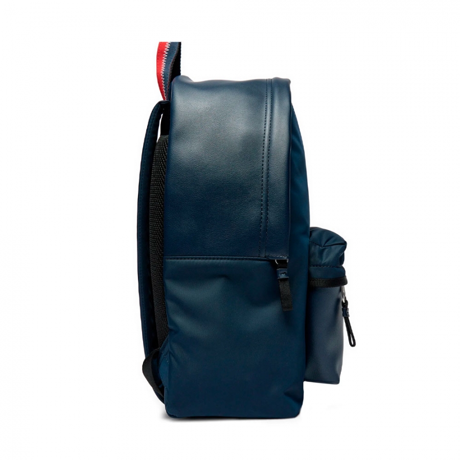 backpack-with-rubbered-logo backpack-with-rubbered-logo