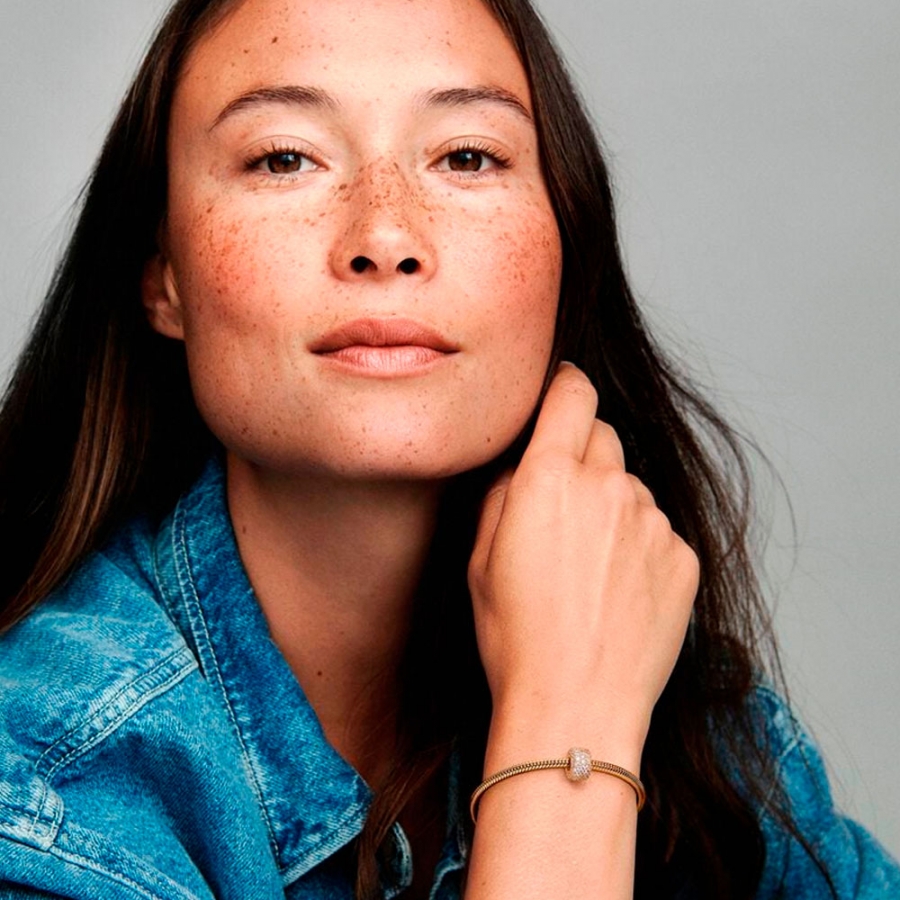 brillanter-dreireihiger-anhanger-in-pave-762820c01