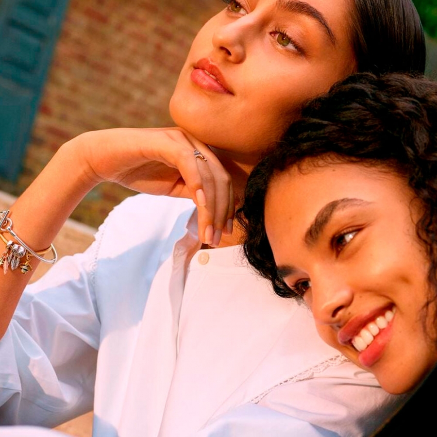 ciondolo-spiritualita-mano-di-hamsa-occhio-che-tutto-vede-e-piuma-768785c01