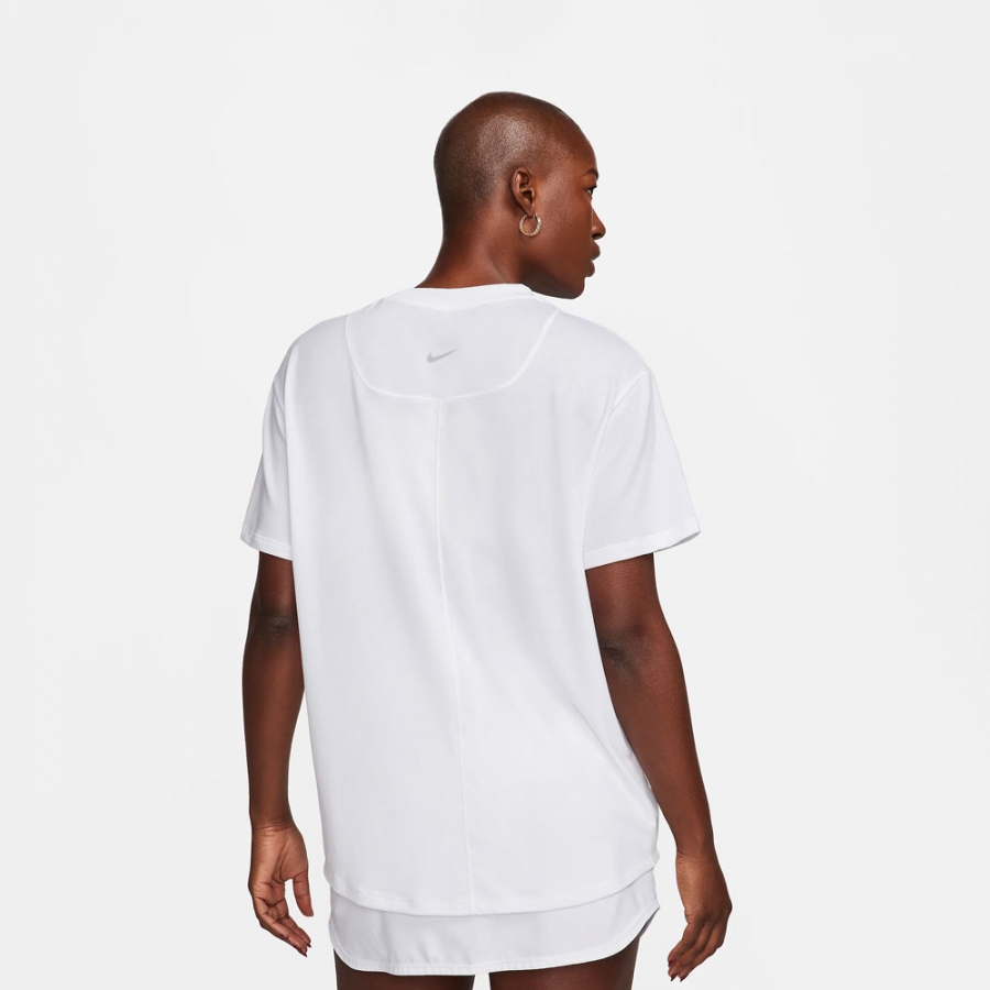 un-t-shirt-decontracte un-t-shirt-decontracte