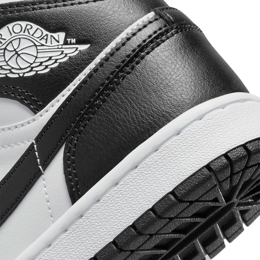 air-jordan-1-mid-sneakers air-jordan-1-mid-sneakers