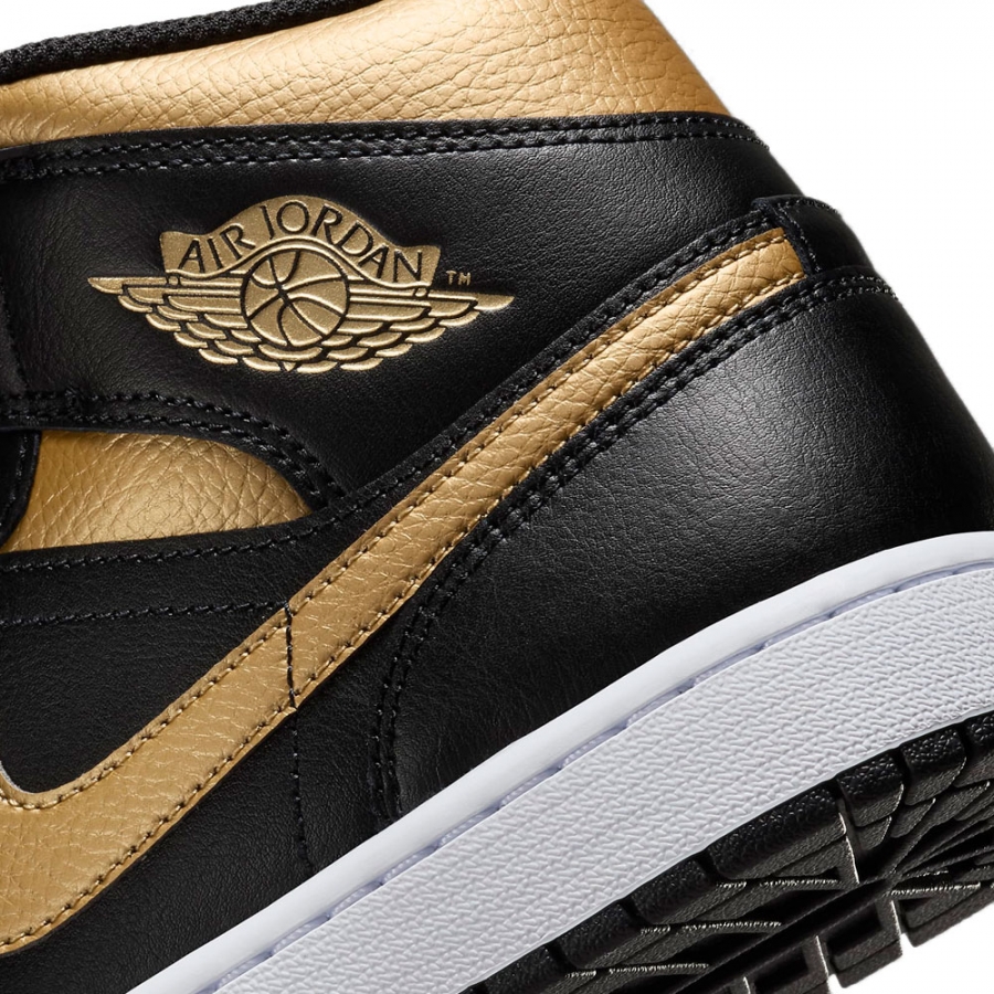 air-jordan-1-mid-sneakers air-jordan-1-mid-sneakers