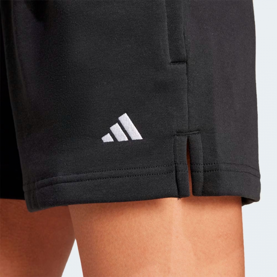 shorts-with-small-essentials-logo shorts-with-small-essentials-logo