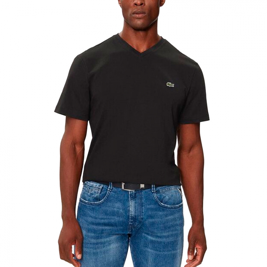 camiseta-con-cuello-de-pico camiseta-con-cuello-de-pico