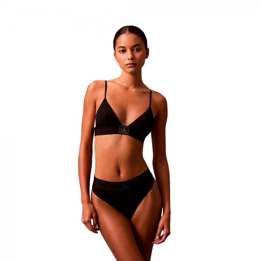 ck-top-000qf8204e-ub1-ts-unlined-triangle-black ck-top-000qf8204e-ub1-ts-unlined-triangle-black