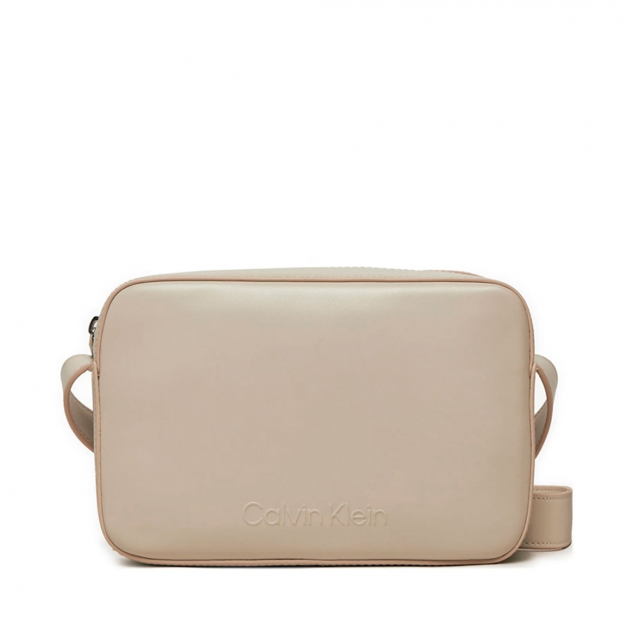 sac-bandouliere-avec-logo-camera-embosse sac-bandouliere-avec-logo-camera-embosse