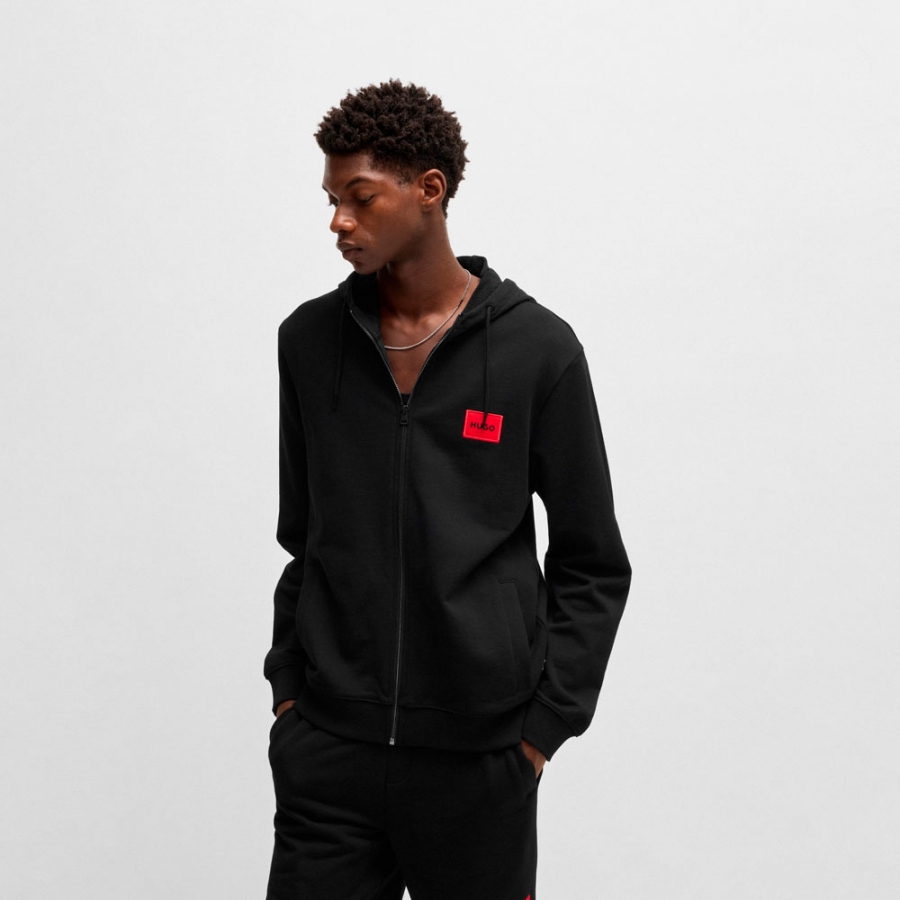 hoodie-mit-regular-passform-und-logo-etikett