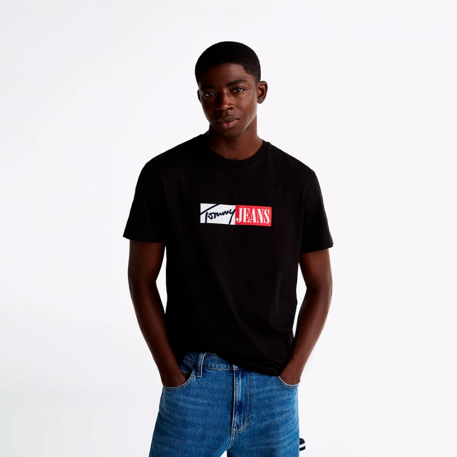 t-shirt-dal-taglio-slim-con-logo-distintivo