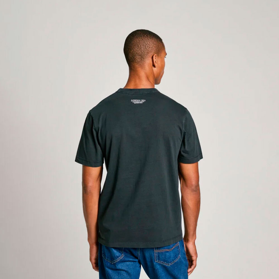 t-shirt-stampata-dalla-vestibilita-regolare t-shirt-stampata-dalla-vestibilita-regolare