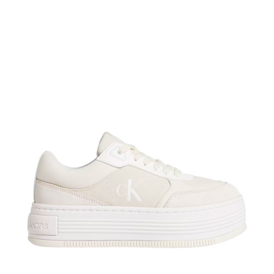 bold-platform-flat-sneakers bold-platform-flat-sneakers