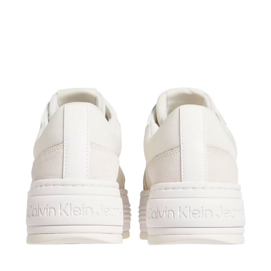 bold-platform-flat-sneakers bold-platform-flat-sneakers
