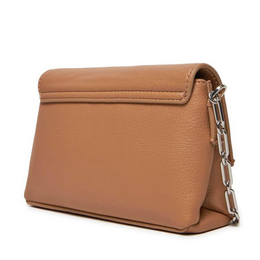 bolsa-crossbody-placa-com-corrente bolsa-crossbody-placa-com-corrente