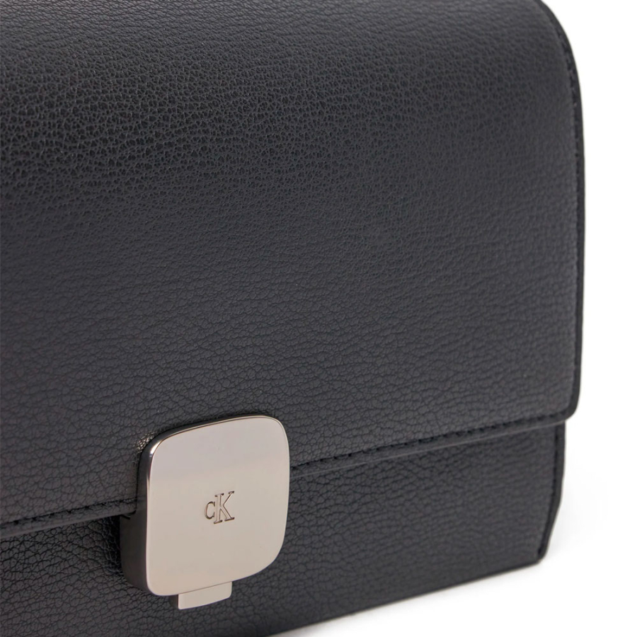 sac-bandouliere-a-rabat-chaine-forgee sac-bandouliere-a-rabat-chaine-forgee