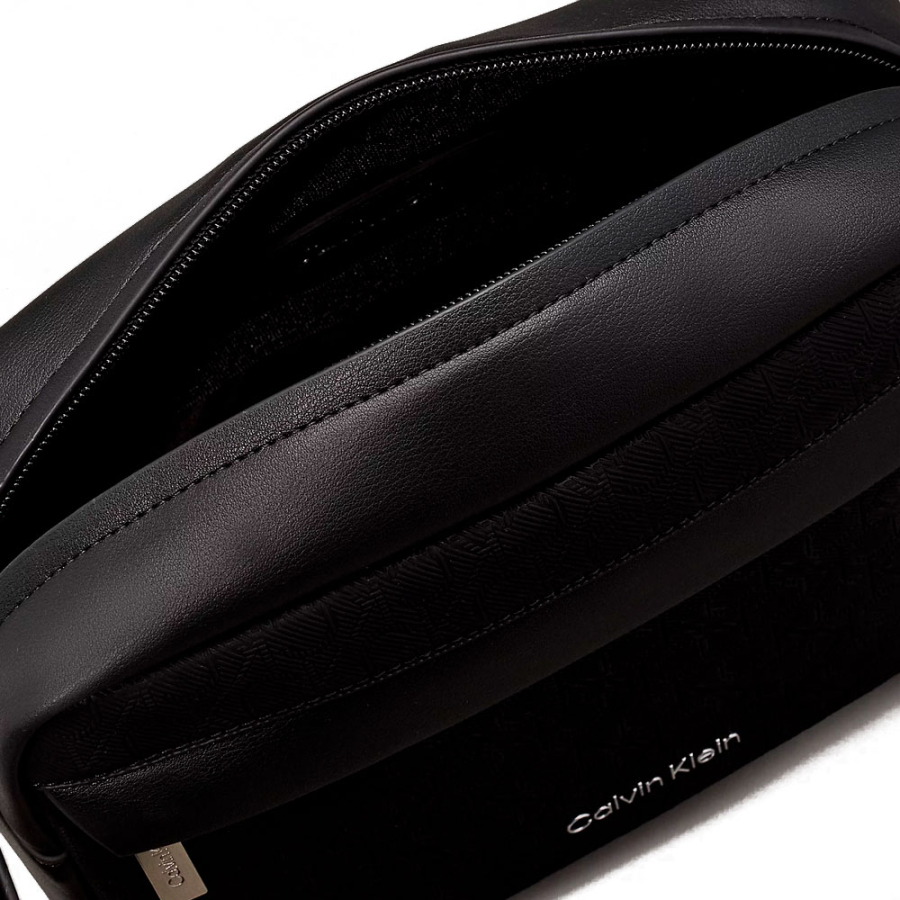 must-mono-makeup-bag must-mono-makeup-bag