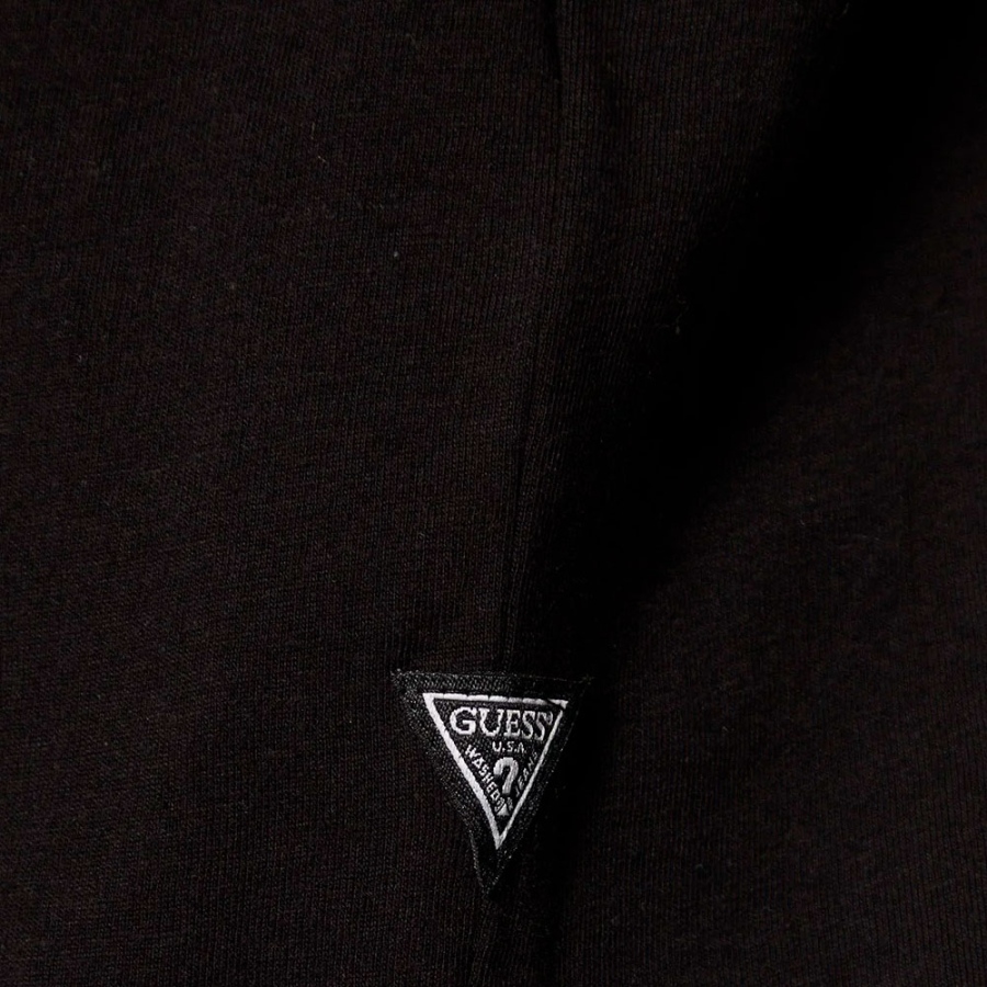 t-shirt-au-design-classique t-shirt-au-design-classique