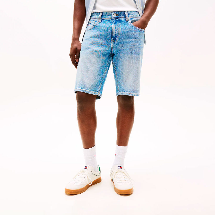 scanton-short-and-fitted-jeans scanton-short-and-fitted-jeans