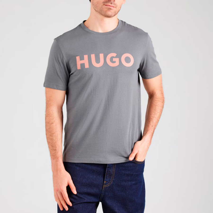 t-shirt-in-normaler-passform-mit-aufgedrucktem-logo t-shirt-in-normaler-passform-mit-aufgedrucktem-logo