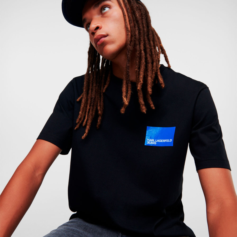 kurzarmeliges-t-shirt kurzarmeliges-t-shirt
