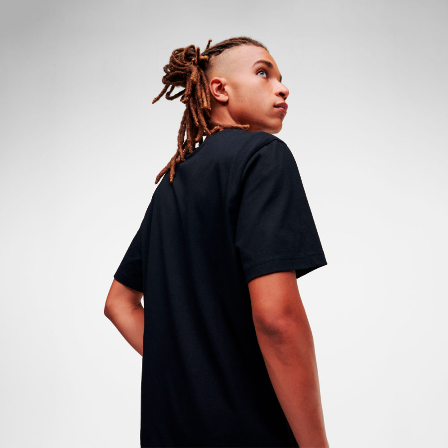 kurzarmeliges-t-shirt kurzarmeliges-t-shirt