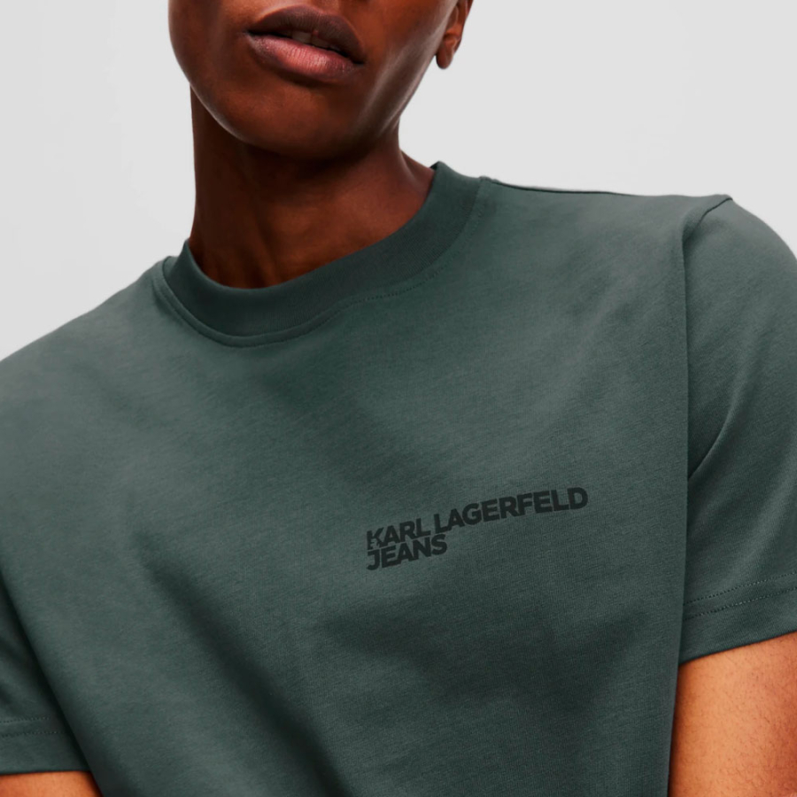 tailliertes-t-shirt-mit-logo tailliertes-t-shirt-mit-logo
