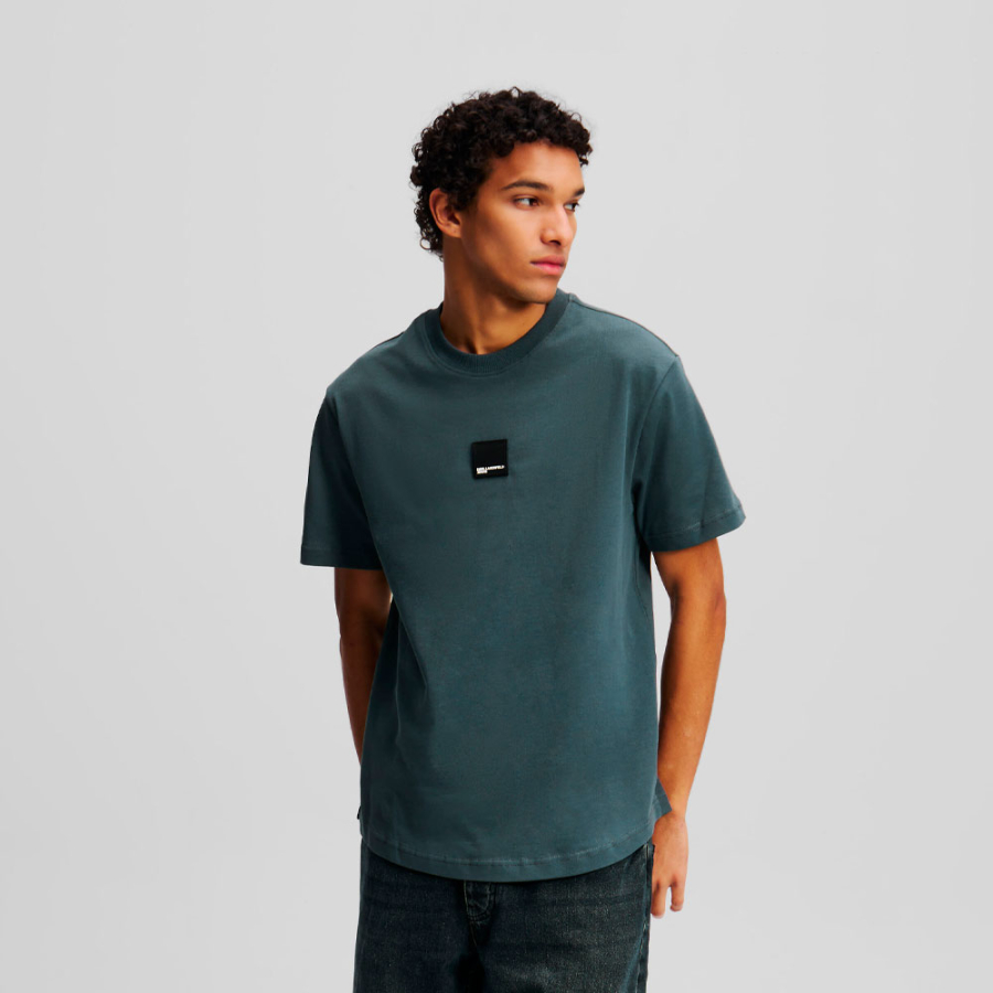 t-shirt-mit-abgerundetem-saum t-shirt-mit-abgerundetem-saum