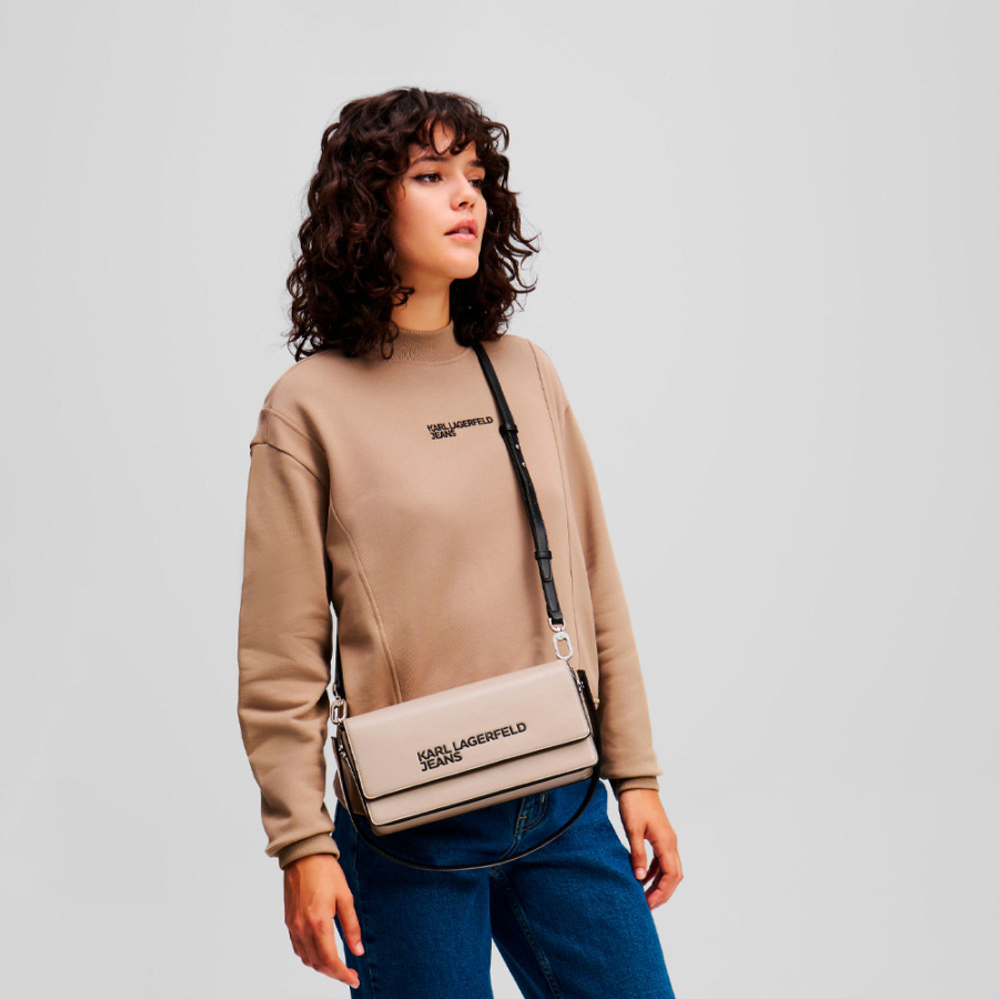 schultertasche-aus-kunstleder schultertasche-aus-kunstleder