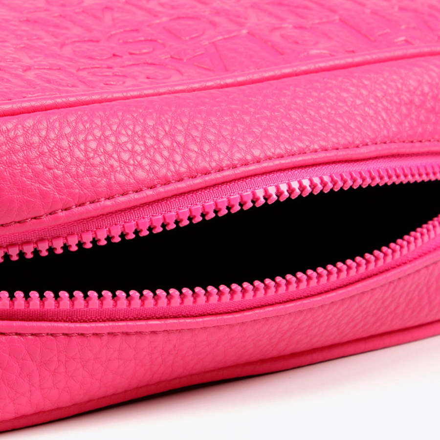 schultertasche-mit-monogramm schultertasche-mit-monogramm