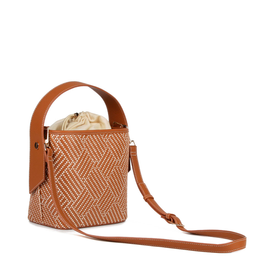 geflochtene-beuteltasche geflochtene-beuteltasche