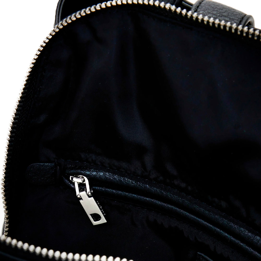 rucksack-mit-mickey-mouse-nieten rucksack-mit-mickey-mouse-nieten