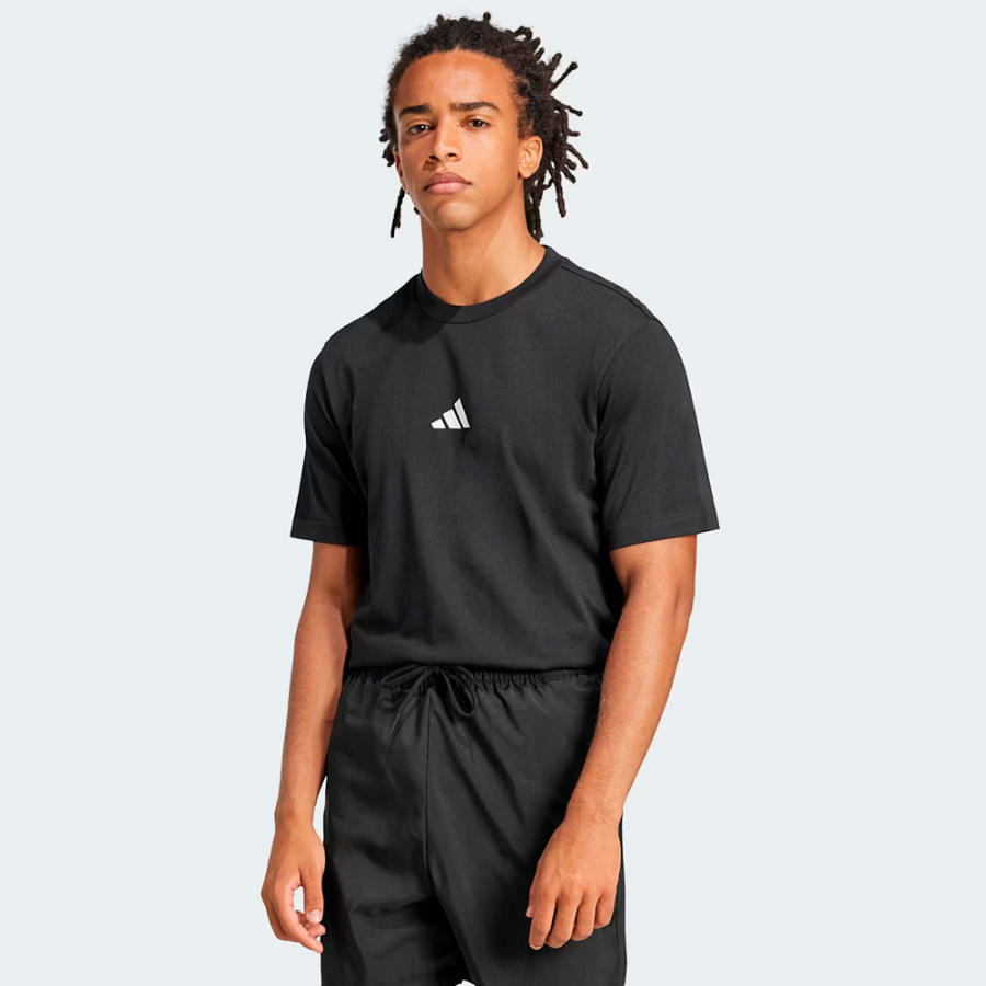t-shirt-in-jersey-singolo-con-piccolo-logo-essentials t-shirt-in-jersey-singolo-con-piccolo-logo-essentials