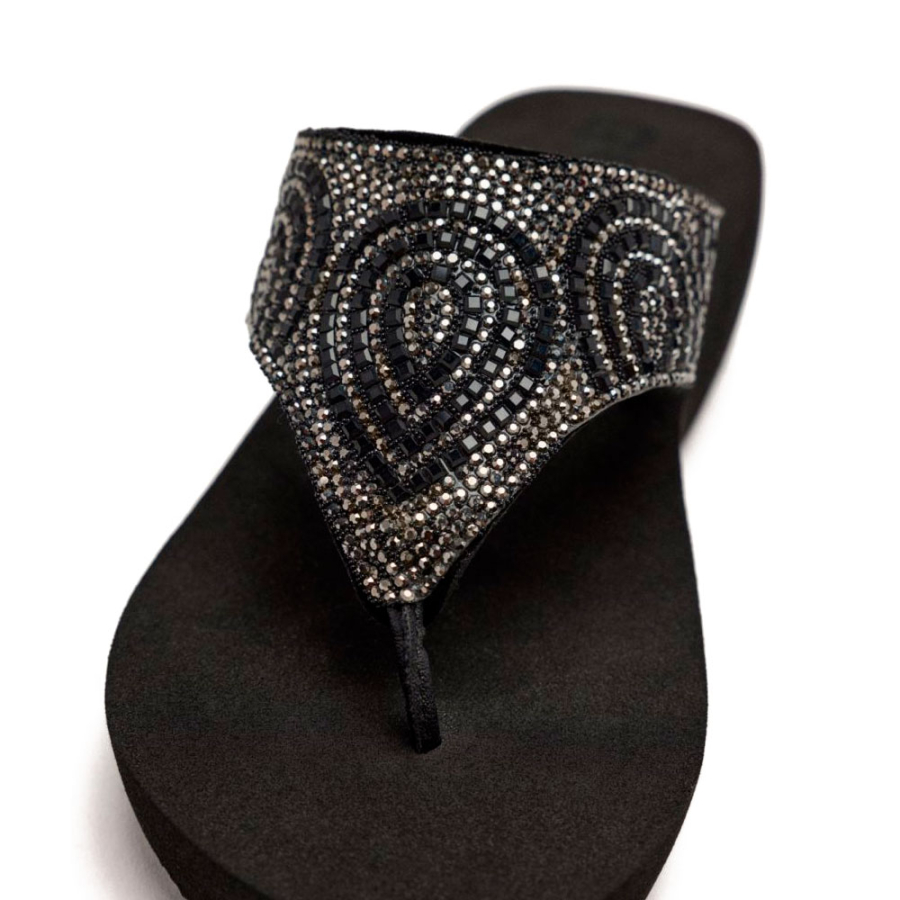 sandali-neri-con-strass-da-donna-buccheri sandali-neri-con-strass-da-donna-buccheri