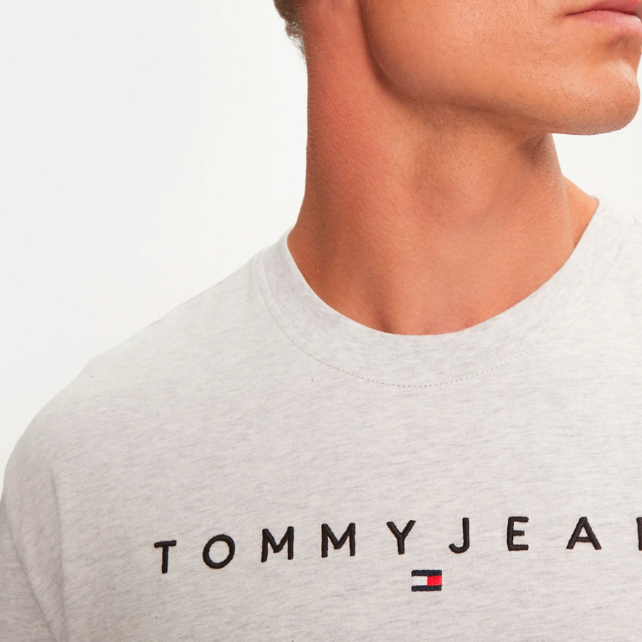 t-shirt-a-logo-lineaire-regulier t-shirt-a-logo-lineaire-regulier