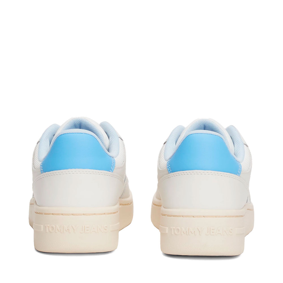 sneakers-retro-con-design-perforato sneakers-retro-con-design-perforato