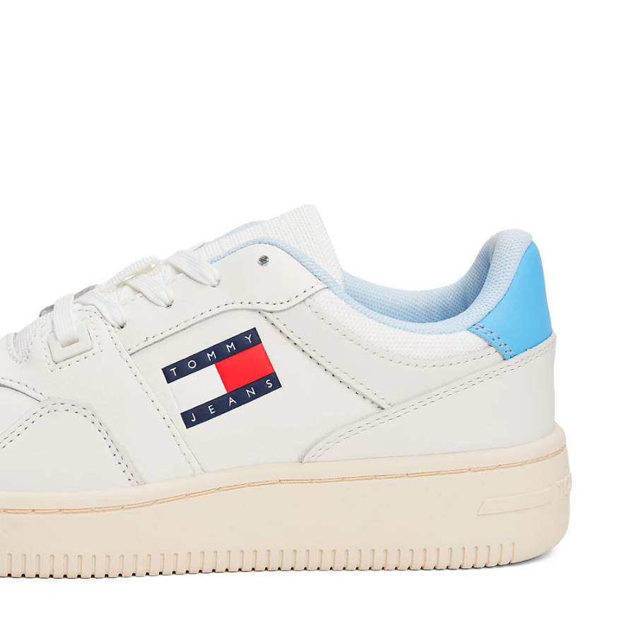 sneakers-retro-con-design-perforato sneakers-retro-con-design-perforato
