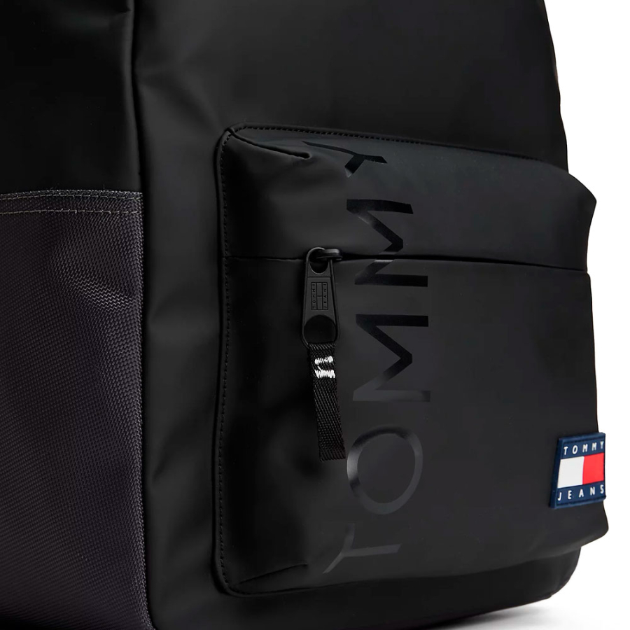 essential-logo-backpack essential-logo-backpack