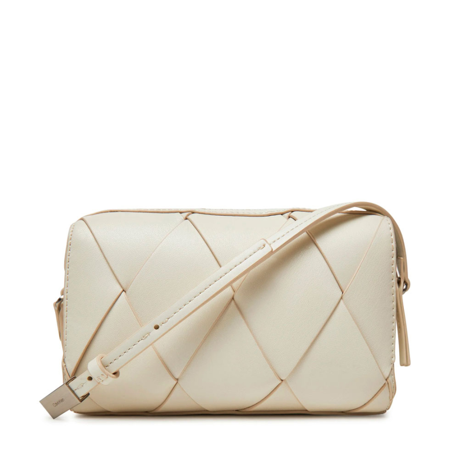 woven-camera-shoulder-bag woven-camera-shoulder-bag