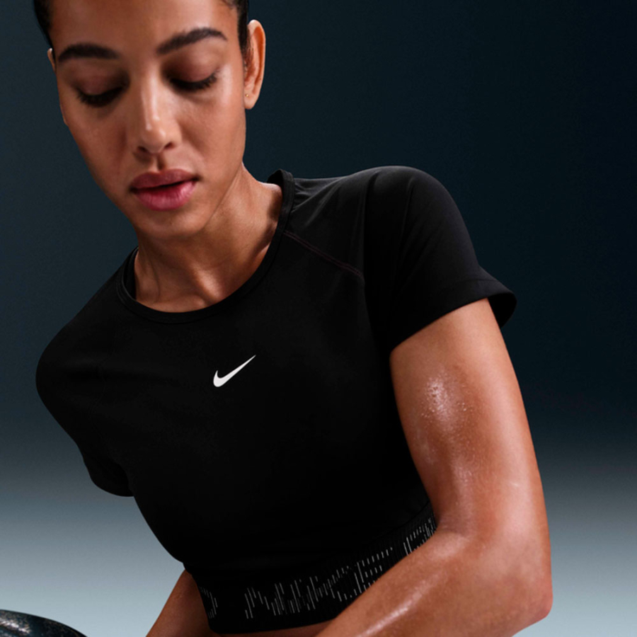 dri-fit-kurzarm-crop-top-mit-print dri-fit-kurzarm-crop-top-mit-print