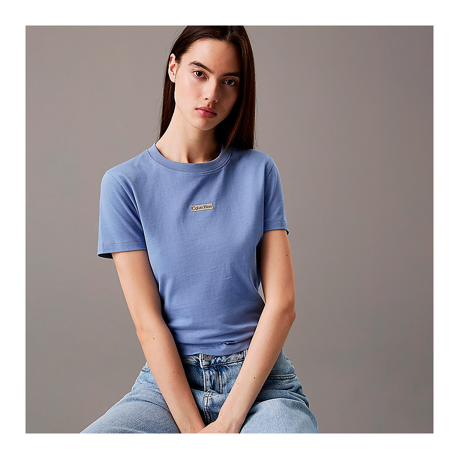 cropped-slim-t-shirt-with-badge cropped-slim-t-shirt-with-badge