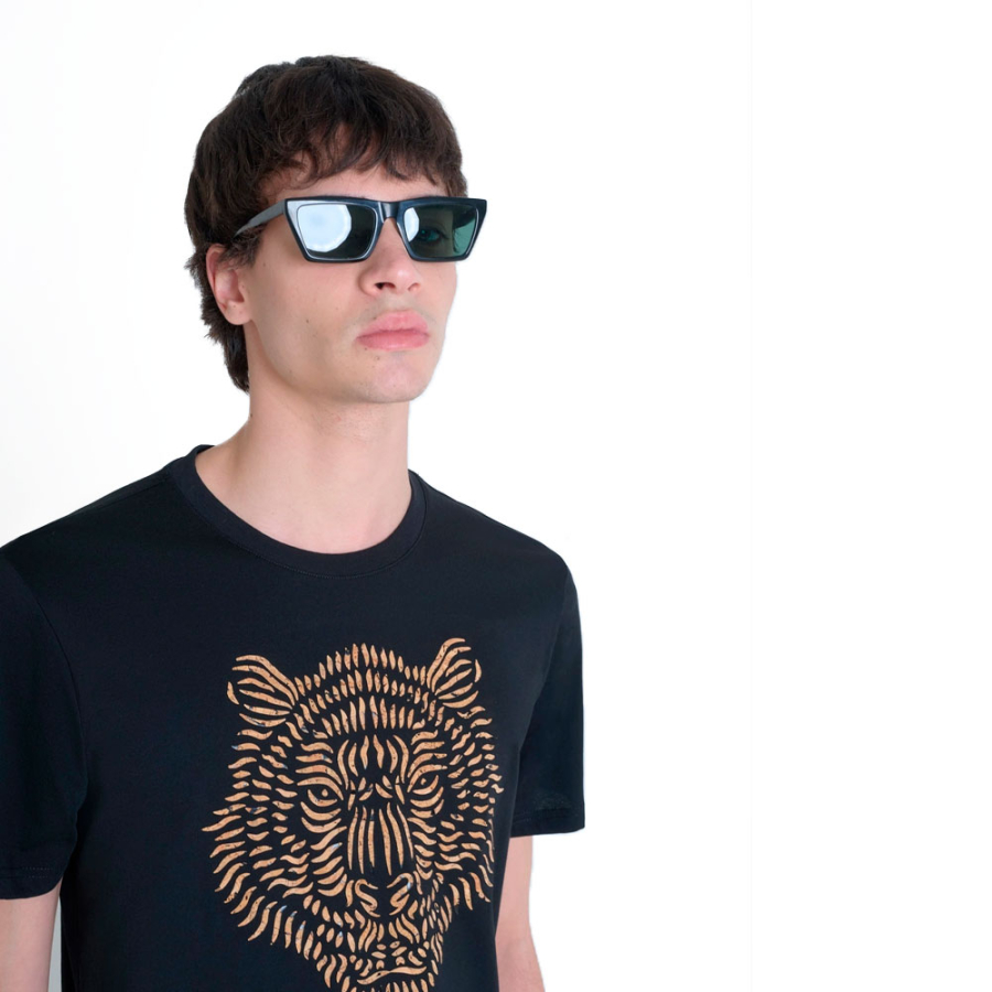 regular-fit-t-shirt-with-cork-logo-print regular-fit-t-shirt-with-cork-logo-print