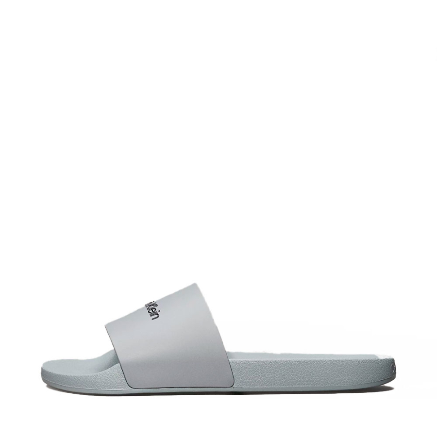 pool-rubber-flip-flops pool-rubber-flip-flops